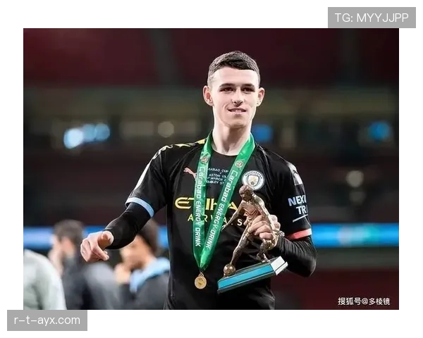 福登如何在场上应对挑战，展现出色应变能力的表现分析